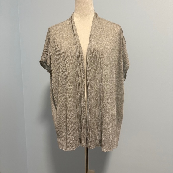 Eileen Fisher Plus Short Sleeve Grey Open Cardigan Size 1X - Picture 1 of 7